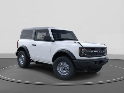 New 2025 Ford Bronco Base image 7