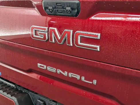 Used 2022 GMC Sierra 1500 Denali w/ Denali Reserve Package image 13