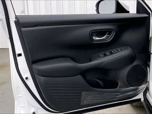 New 2027 Honda HR-V LX image 10
