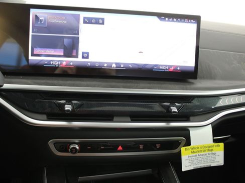 New 2026 BMW X5 xDrive50e image 26