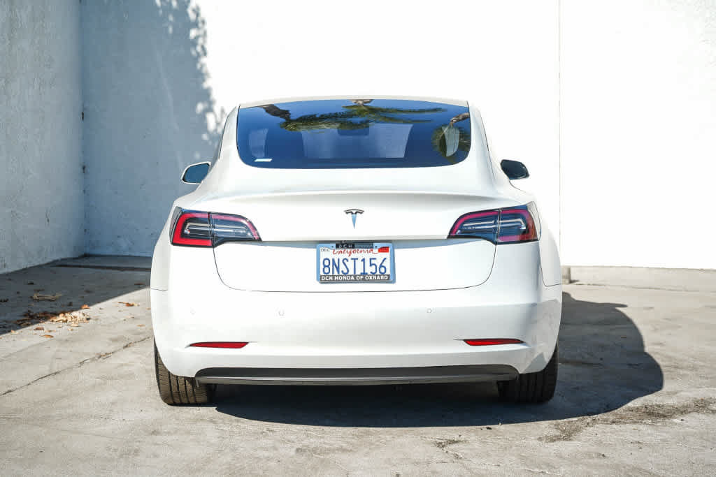 Used 2020 Tesla Model 3 Standard Range Plus RWD image 5