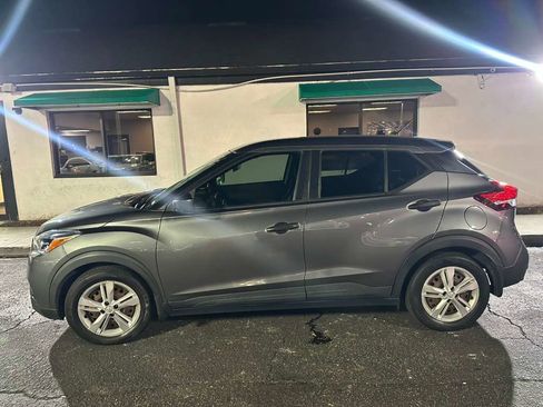 Used 2020 Nissan Kicks S image 5