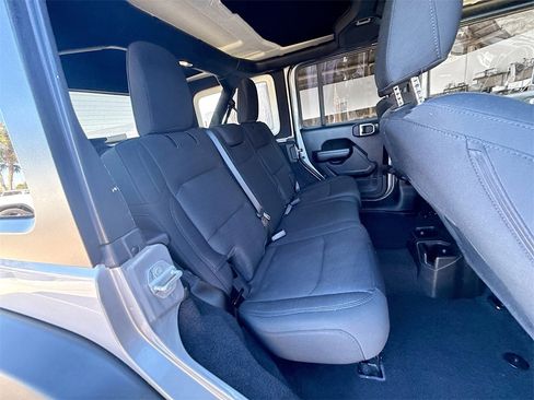 Used 2021 Jeep Wrangler Unlimited Sport image 30
