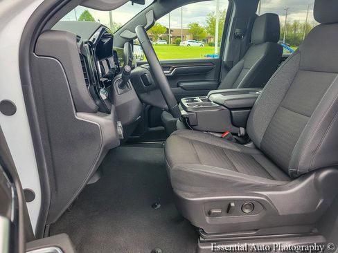 Certified 2024 Chevrolet Silverado 1500 LT AWD/4WD image 10