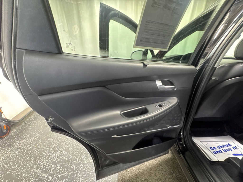 Used 2023 Hyundai Santa Fe Limited AWD/4WD image 33