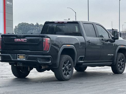 Used 2024 GMC Sierra 3500 AT4 w/ AT4 Premium Plus Package image 4