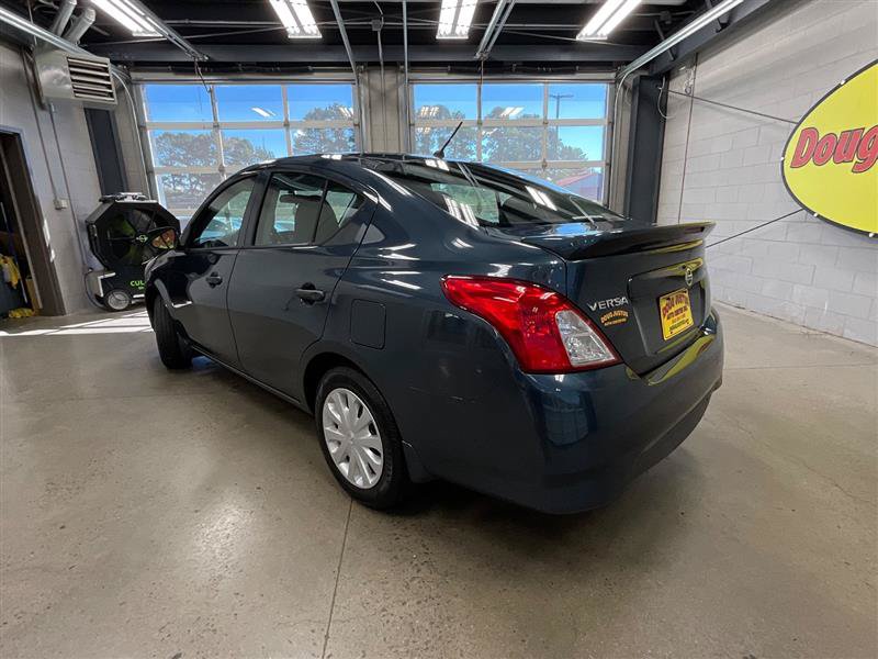 Used 2017 Nissan Versa S Plus FWD image 3