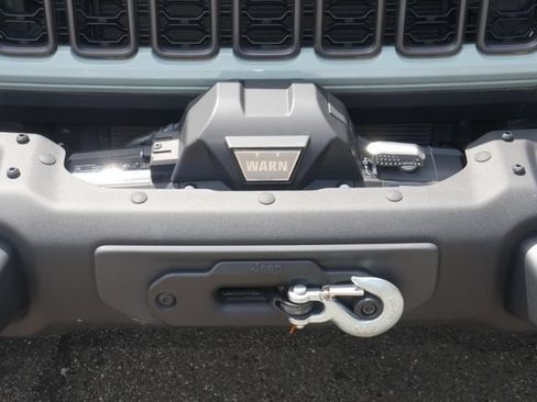 Used 2024 Jeep Wrangler Unlimited Rubicon 4xe AWD/4WD image 3
