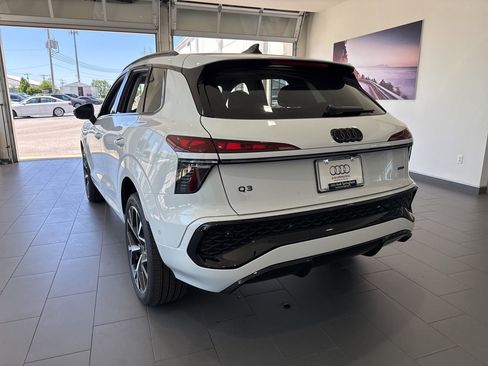 New 2026 Audi Q3 quattro 2.0T AWD/4WD image 5
