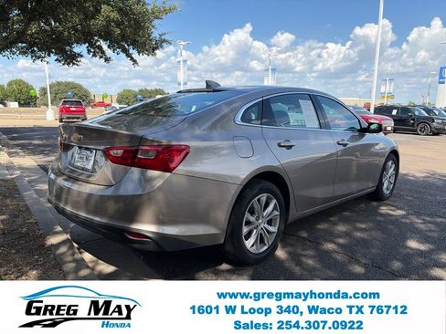 Used 2025 Chevrolet Malibu LT FWD image 8