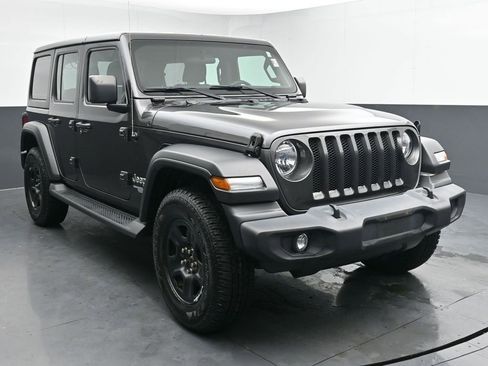 Used 2021 Jeep Wrangler Unlimited Sport AWD/4WD image 2