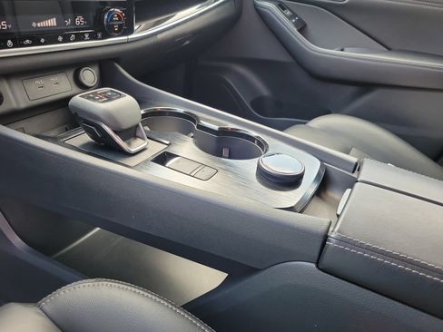 Certified 2026 Nissan Rogue SL AWD/4WD image 29