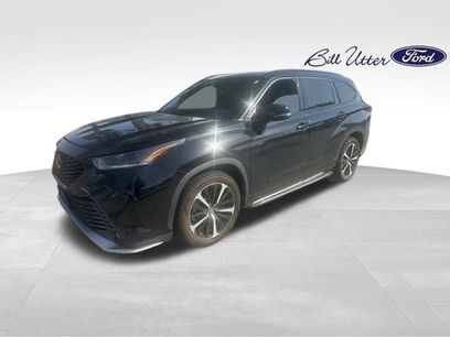 Used 2022 Toyota Highlander XSE