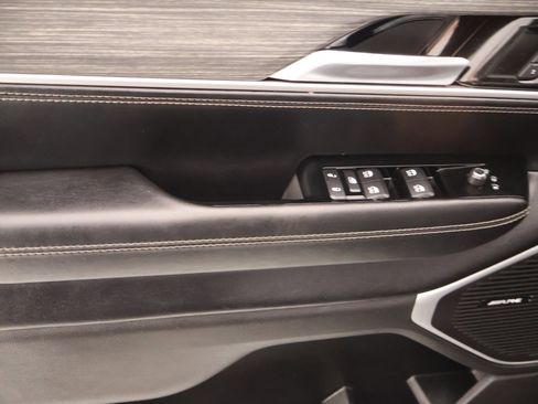 Used 2023 Jeep Wagoneer Series II image 17