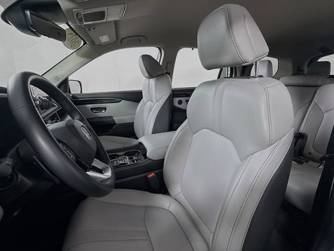 Used 2025 Honda Pilot EX-L image 32