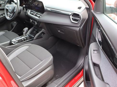 New 2026 Chevrolet TrailBlazer LT w/ Convenience Package image 39