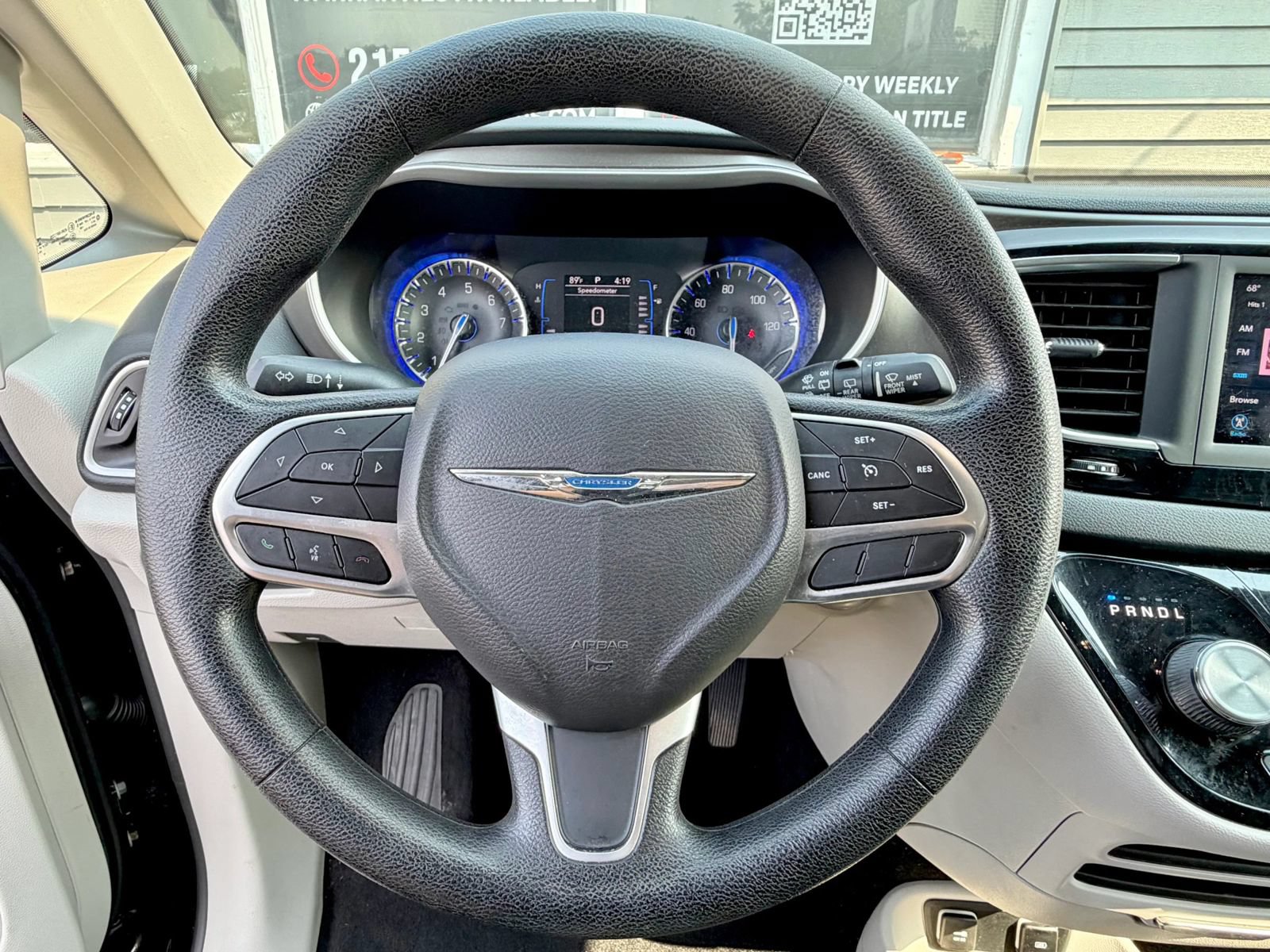 Used 2020 Chrysler Pacifica Touring w/ Tire & Wheel Group FWD image 42