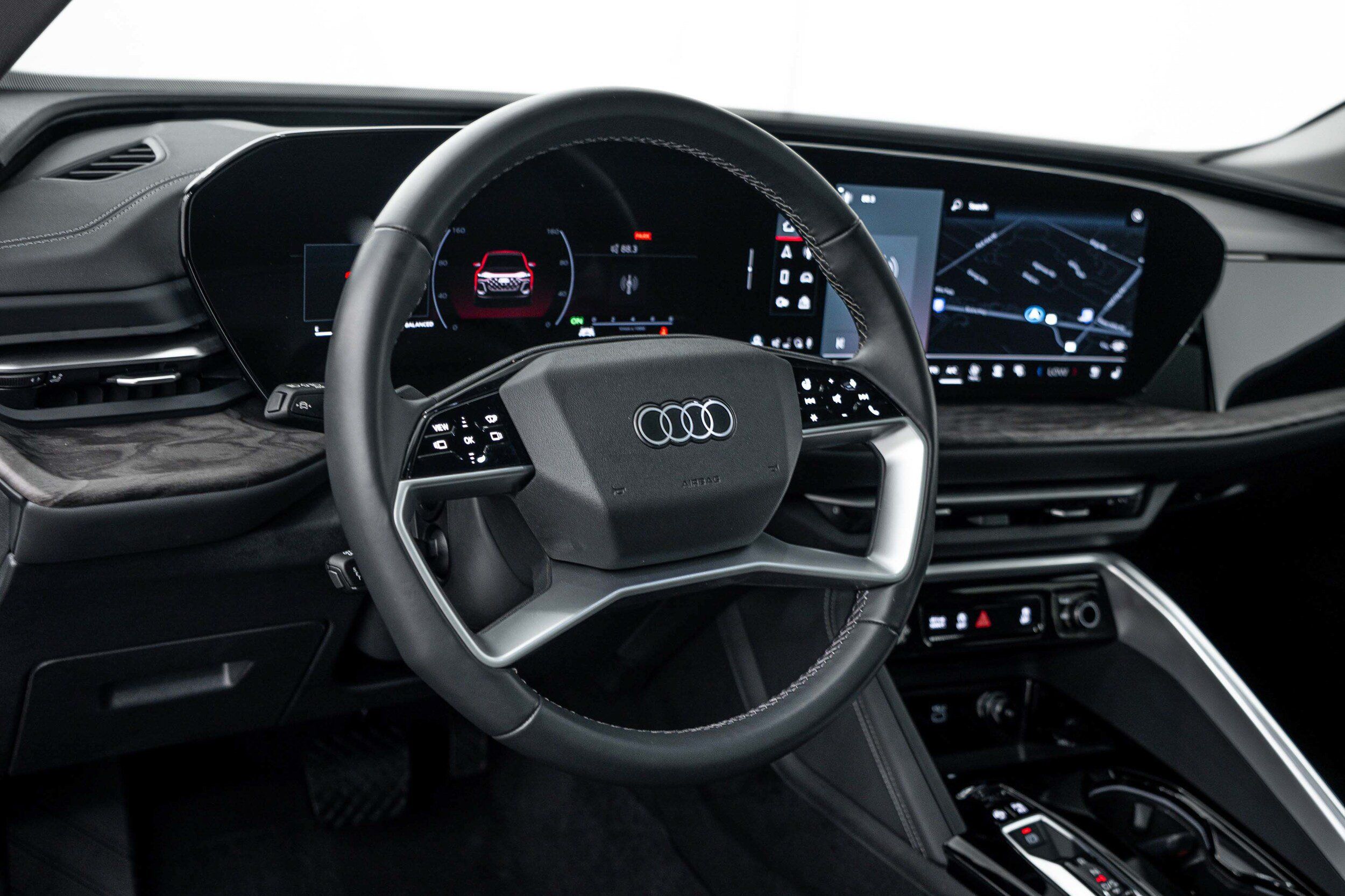 Used 2025 Audi Q5 Premium Plus AWD/4WD image 10