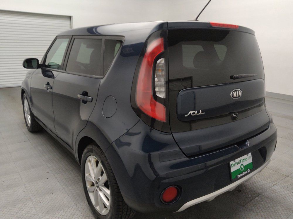 Used 2018 Kia Soul + FWD image 5