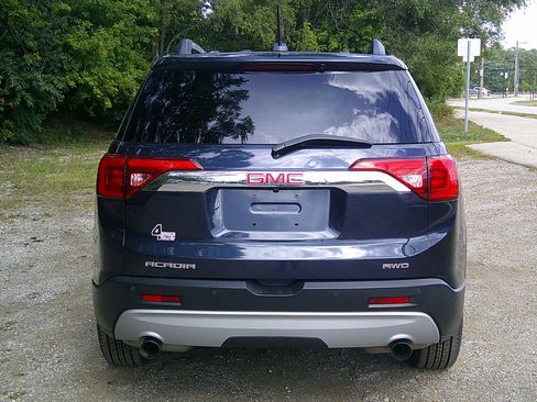 Used 2017 GMC Acadia SLT image 10