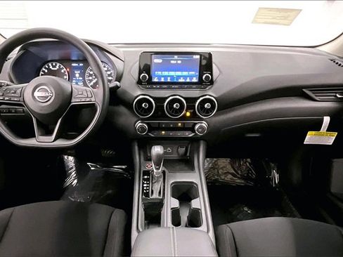 New 2025 Nissan Sentra S image 5