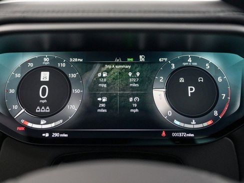 Used 2025 Land Rover Range Rover Sport Dynamic SE image 31