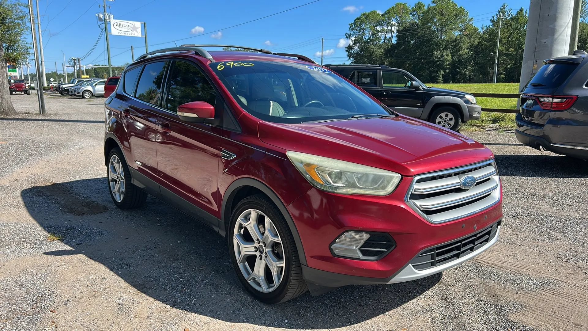 Used 2017 Ford Escape Titanium FWD image 4