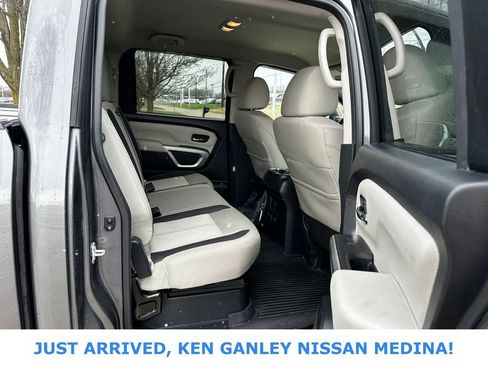 Certified 2024 Nissan Titan SV w/ SV Convenience Package image 18