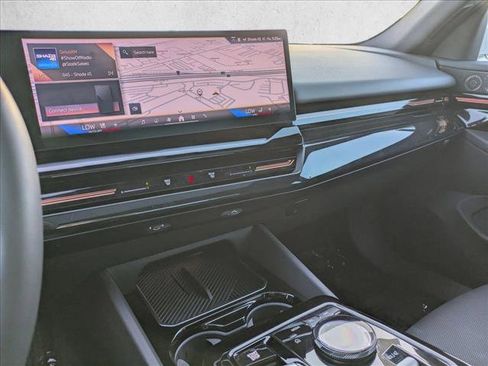 Used 2024 BMW 530i w/ Convenience Package image 15