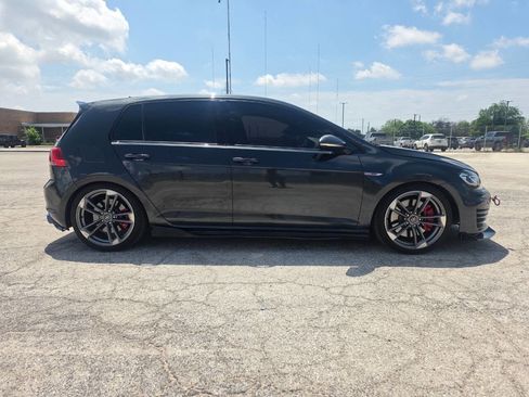 Used 2017 Volkswagen GTI Autobahn FWD image 3