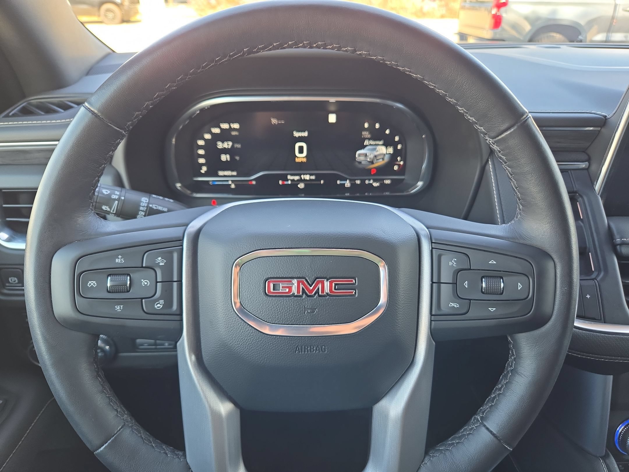 Certified 2022 GMC Yukon SLT w/ SLT Luxury Package AWD/4WD image 19