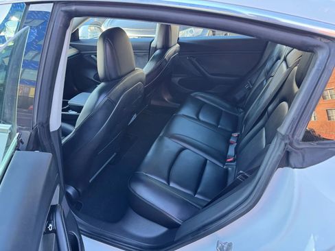 Used 2020 Tesla Model 3 Long Range image 16