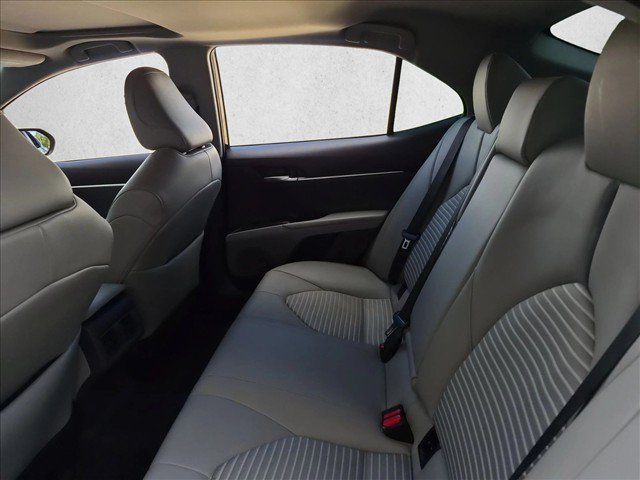 Used 2024 Toyota Camry SE w/ Cold Weather Package FWD image 19