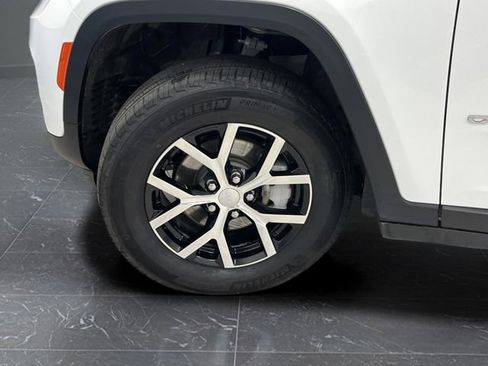 Used 2024 Jeep Grand Cherokee Limited w/ Trailer Tow Package image 37