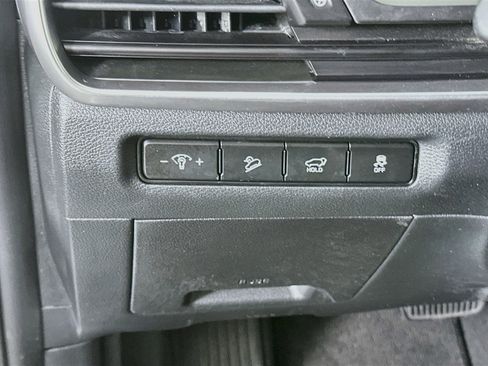 Used 2025 Kia Telluride S FWD image 17