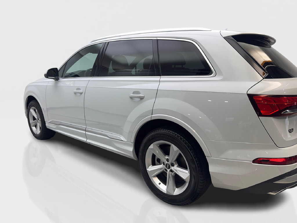 Used 2025 Audi Q7 2.0T Premium AWD/4WD image 16