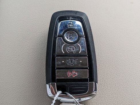 Certified 2023 Lincoln Nautilus Reserve w/ Equipment Group 202A image 29