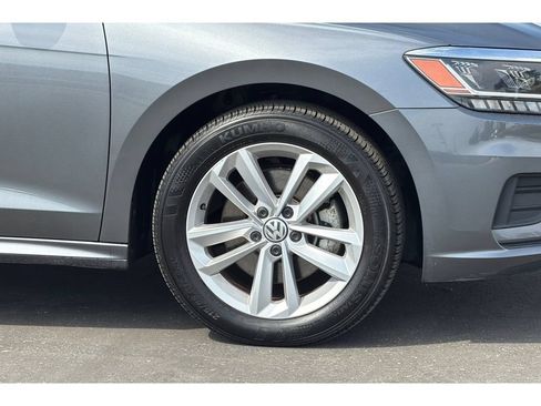 Used 2021 Volkswagen Passat 2.0T S FWD image 29