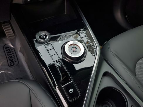 New 2026 Kia Niro Wind FWD image 22