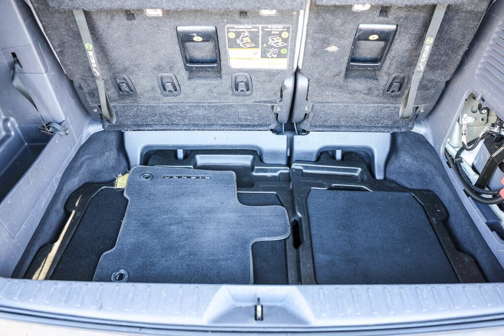 Certified 2023 Toyota Sienna LE w/ LE Plus Package FWD image 27