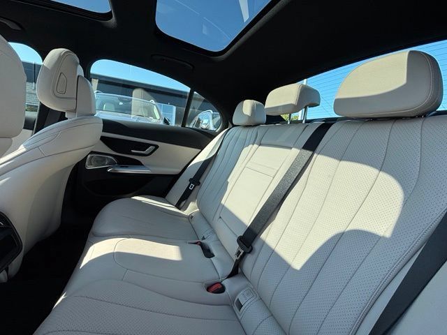 New 2027 Mercedes-Benz E 350 4MATIC Sedan image 31
