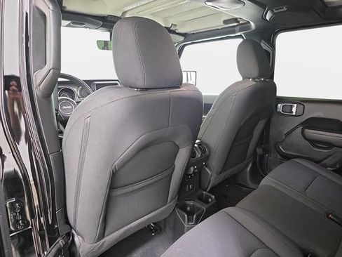 Used 2023 Jeep Gladiator Sport AWD/4WD image 12