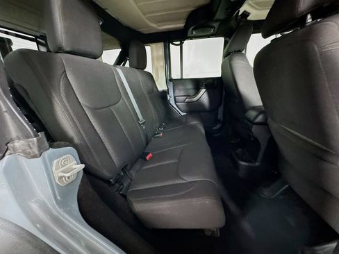 Used 2014 Jeep Wrangler Unlimited Sport w/ Quick Order Package 24S AWD/4WD image 32
