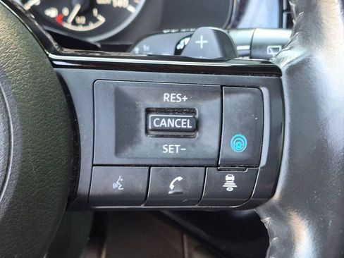 Used 2023 Nissan Pathfinder SV w/ SV Premium Package AWD/4WD image 16