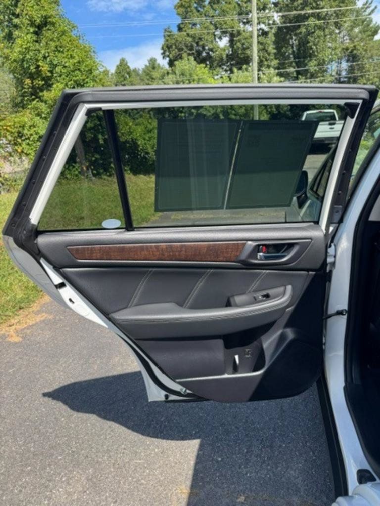 Used 2019 Subaru Outback 3.6R Limited w/ Popular Package #2 AWD/4WD image 16