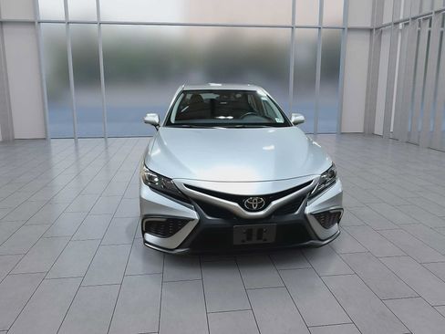 Used 2023 Toyota Camry SE w/ Convenience Package AWD/4WD image 3