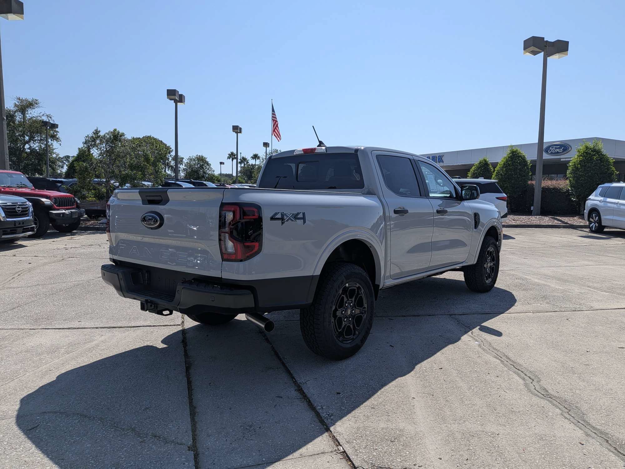 New 2026 Ford Ranger XLT w/ Equipment Group 301A High AWD/4WD image 4