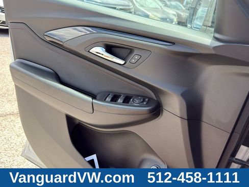 Used 2023 Chevrolet TrailBlazer RS w/ Sun and Liftgate Package FWD image 23