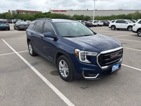Used 2022 GMC Terrain SLE w/ Driver Convenience Package image 7