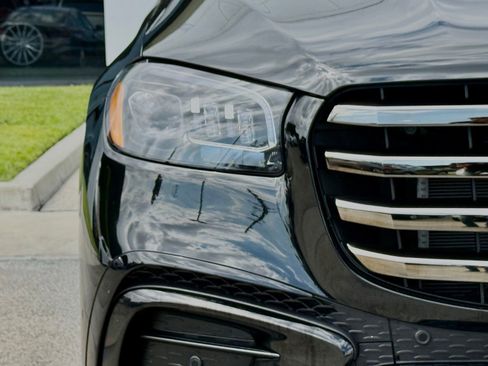 Used 2026 Mercedes-Benz GLS 450 4MATIC image 7
